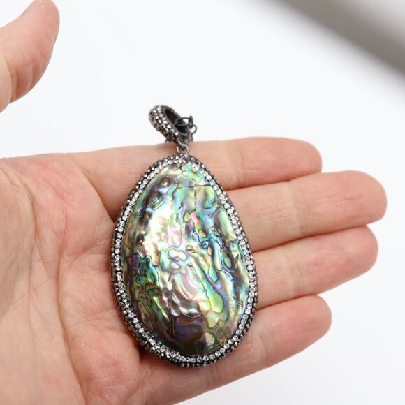 Large Abalone Shell Necklace - Picture 6 of 10
